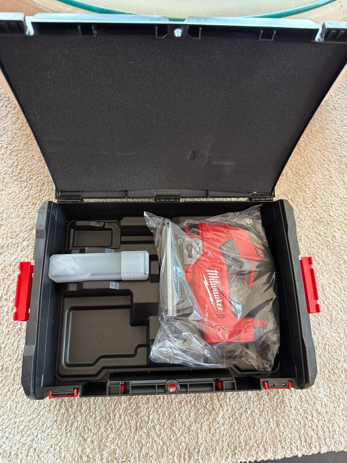 Milwaukee M18 FJS-0X  Decoupeerzaagmachine - Box, 70 mm of meer, Ophalen of Verzenden, Zo goed als nieuw, Afkortzaag