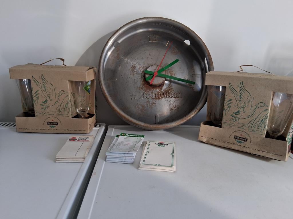 Heineken spullen, Ophalen