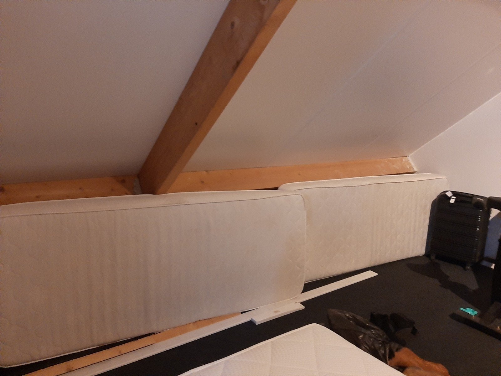 2 matrassen, Huis en Inrichting, Slaapkamer | Matrassen en Bedbodems, Ophalen, Gebruikt, 90 cm, Eenpersoons