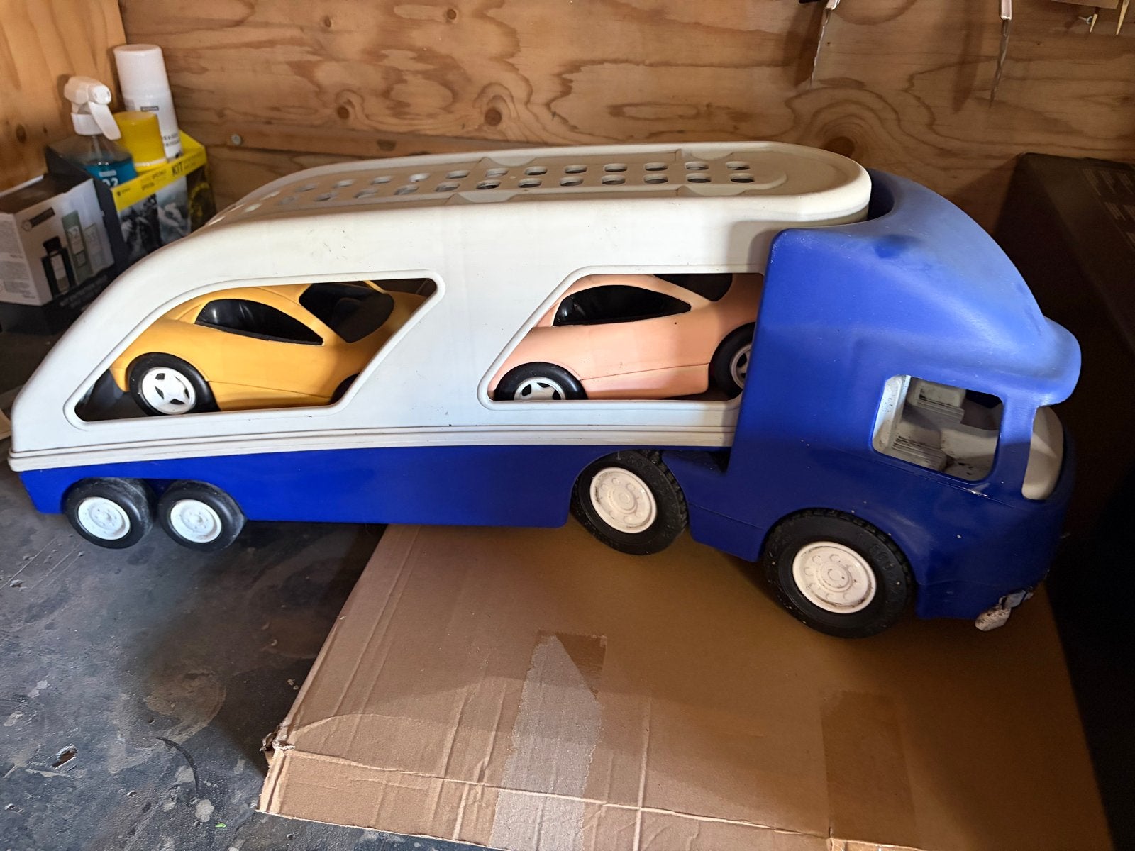 Grote speelgoed autotransporter met auto's, Ophalen, Gebruikt