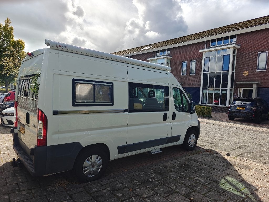 Peugeot Boxer 2013 buscamper, direct klaar voor avontuur!, Caravans en Kamperen, Overige merken, Chemisch toilet, Buscamper of Camperbus