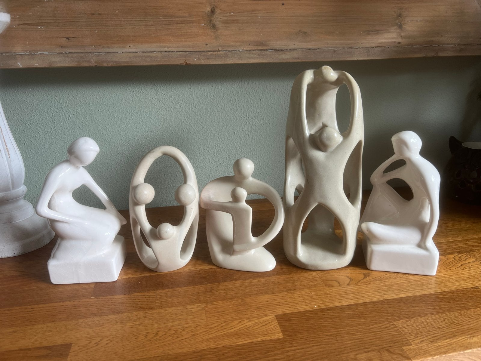 (2)Set van 5 abstracte sculpturen - familie en figuren, Antiek en Kunst, Ophalen, Groep mensen, Handgemaakt, 20 - 50 cm
