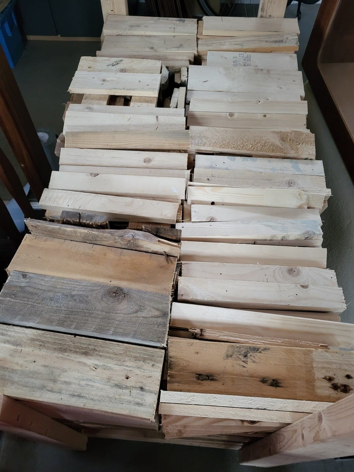 Halve kuub brandhout, Doe-het-zelf en Verbouw, Ophalen, Gebruikt, Minder dan 25 mm, Balk
