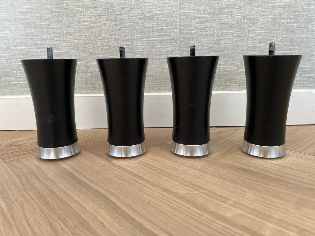 Set van 4 zwarte bedpoten met aluminium accent, Huis en Inrichting, Slaapkamer | Bedden, Eenpersoons, Zwart, Ophalen of Verzenden