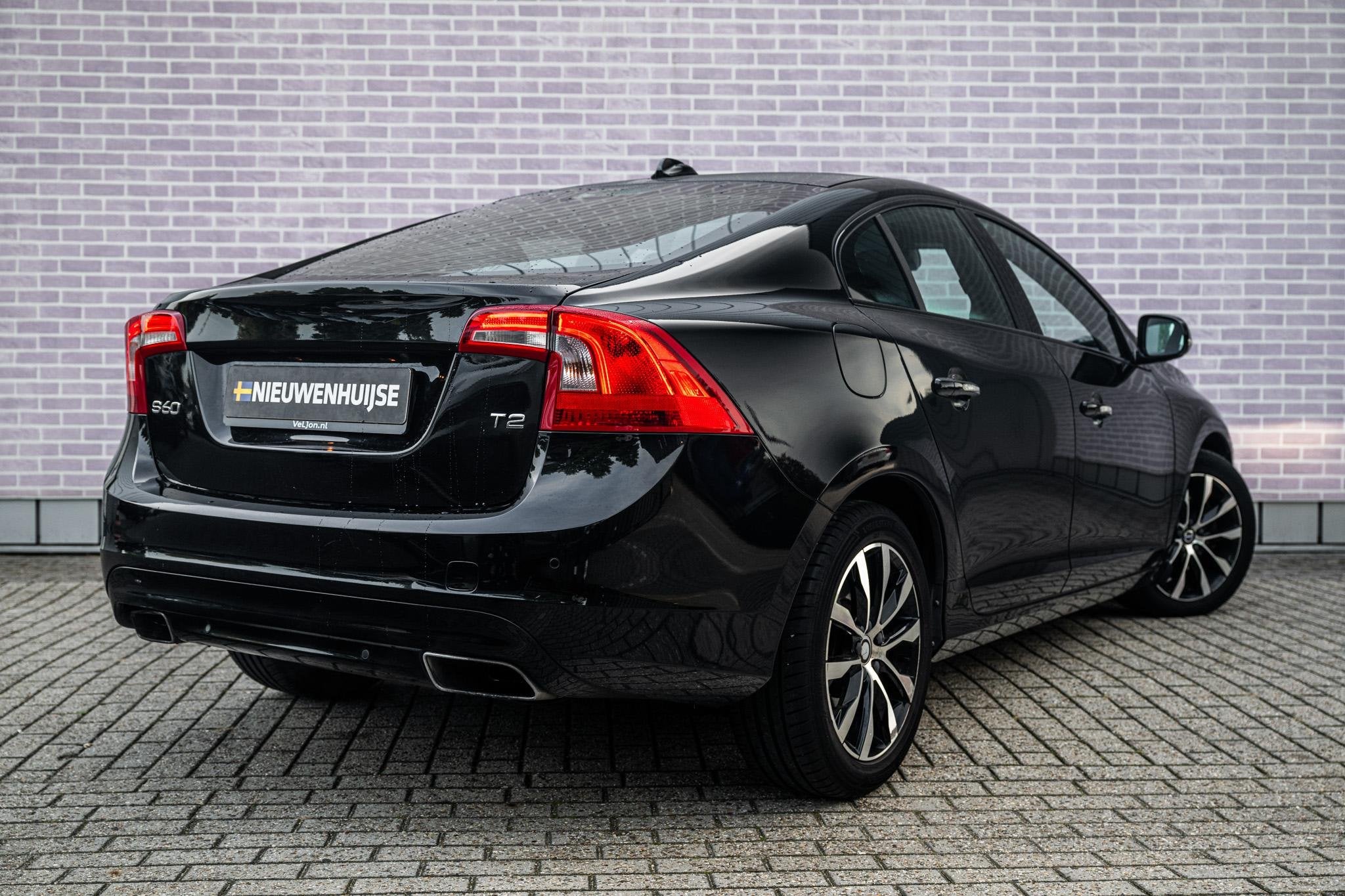Volvo S60 1.5 T2 Polar+ Dynamic | Achteruitrijcamera | Parke, 4 cilinders, Xenon verlichting, S60, Bedrijf