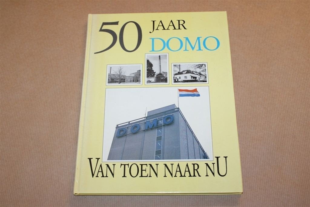 50 jaar DOMO. Van toen naar nu., Ophalen of Verzenden, Gelezen