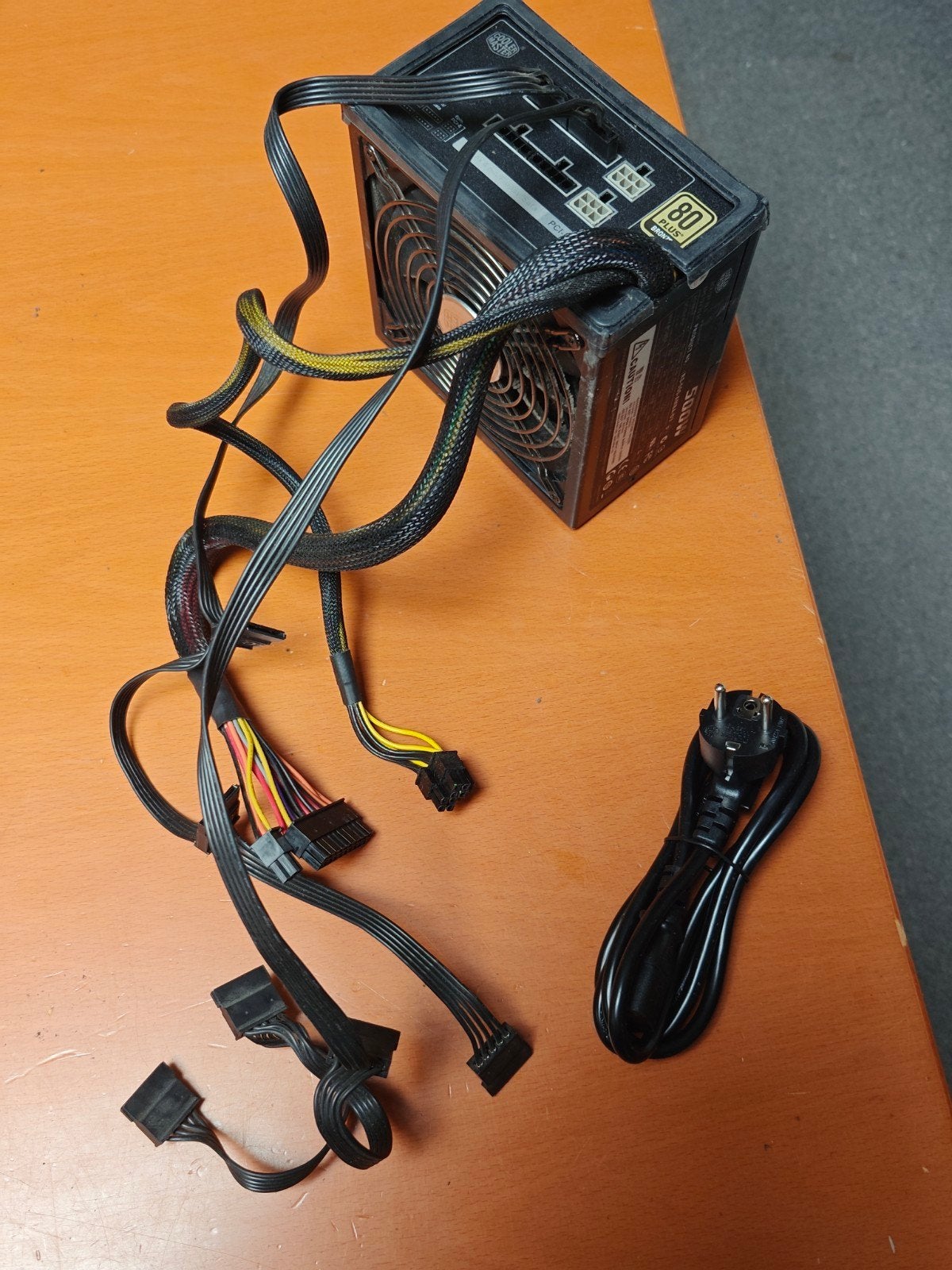 Cooler Master Silent Pro 500W Voeding voor Desktops, Ophalen of Verzenden, Gebruikt