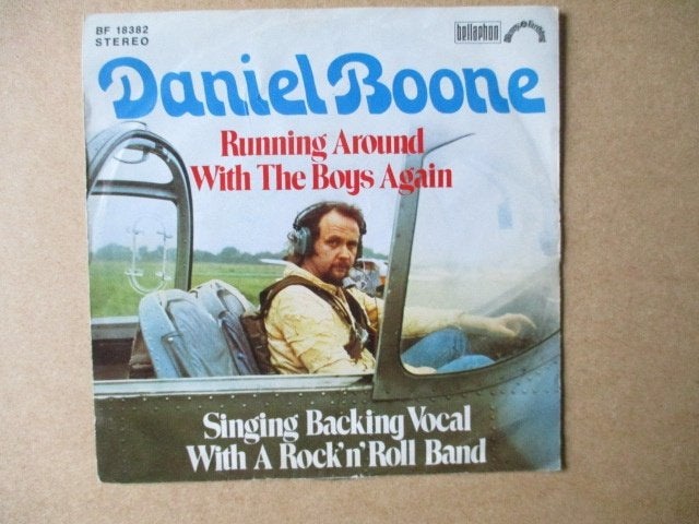 s1235 daniel boone - running around with the boys again, Ophalen, Gebruikt, 7 inch, Overige genres