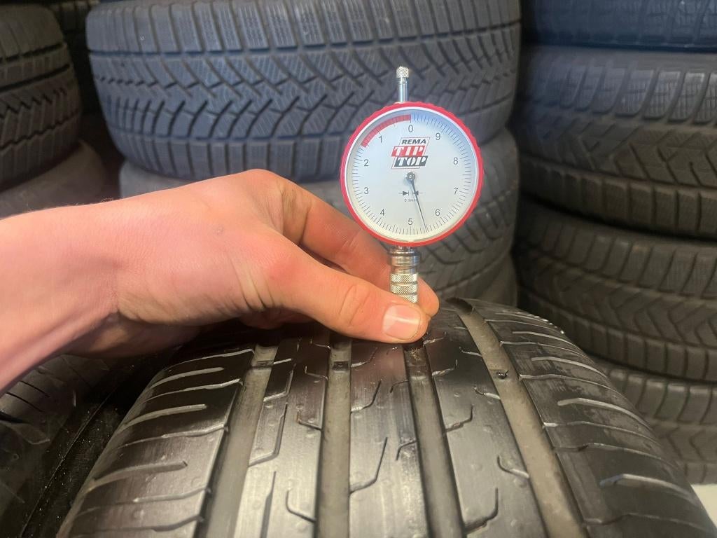 2x 225/60R18 Continental Zomerbanden, 18 inch, Gebruikt, Continental, Ophalen of Verzenden