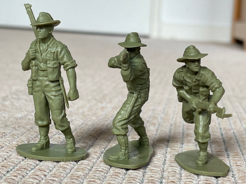 soldaatjes 1/32 Australian Infantry, Airfix zeven stuks, Verzenden, Gebruikt, Groter dan 1:35, Figuur of Figuren