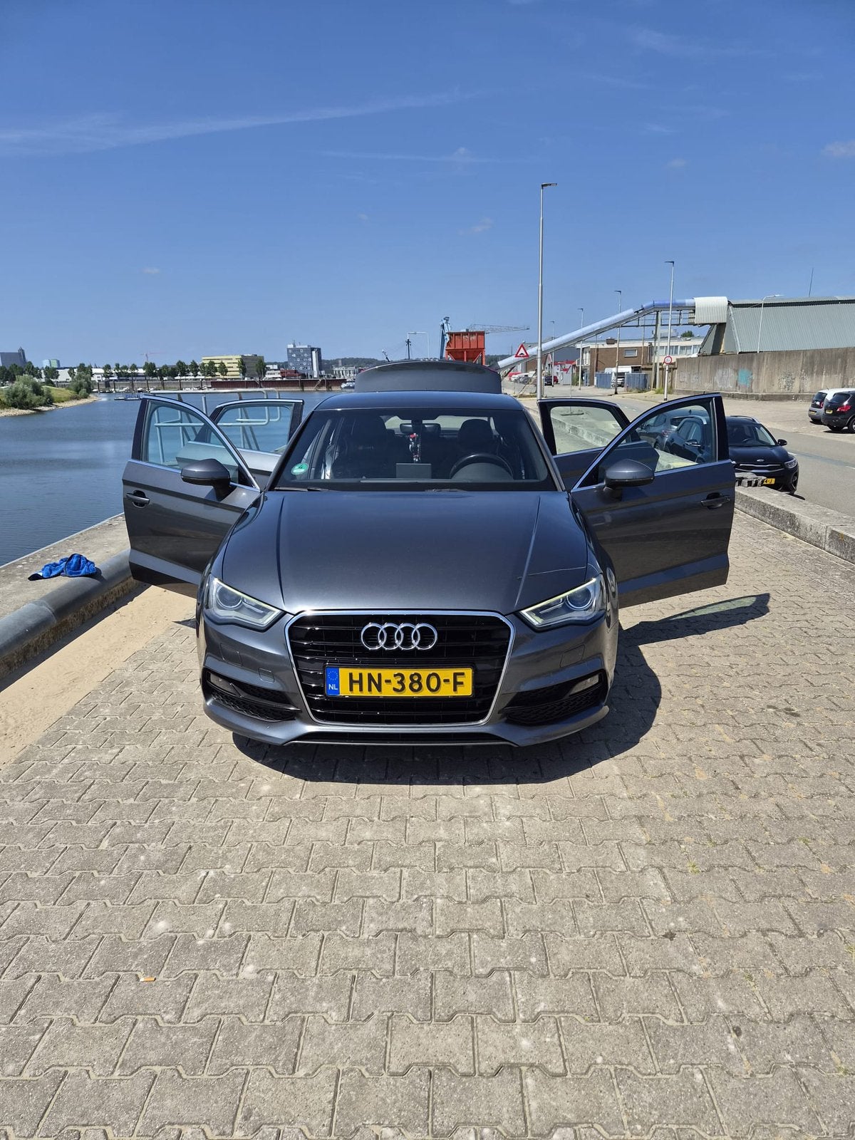 Audi A3 Limo 3X S-Line 1.5 Tfsi 150PK COD 2015 Daytona grey, Auto's, Voorwielaandrijving, 4 cilinders, Origineel Nederlands, 1395 cc