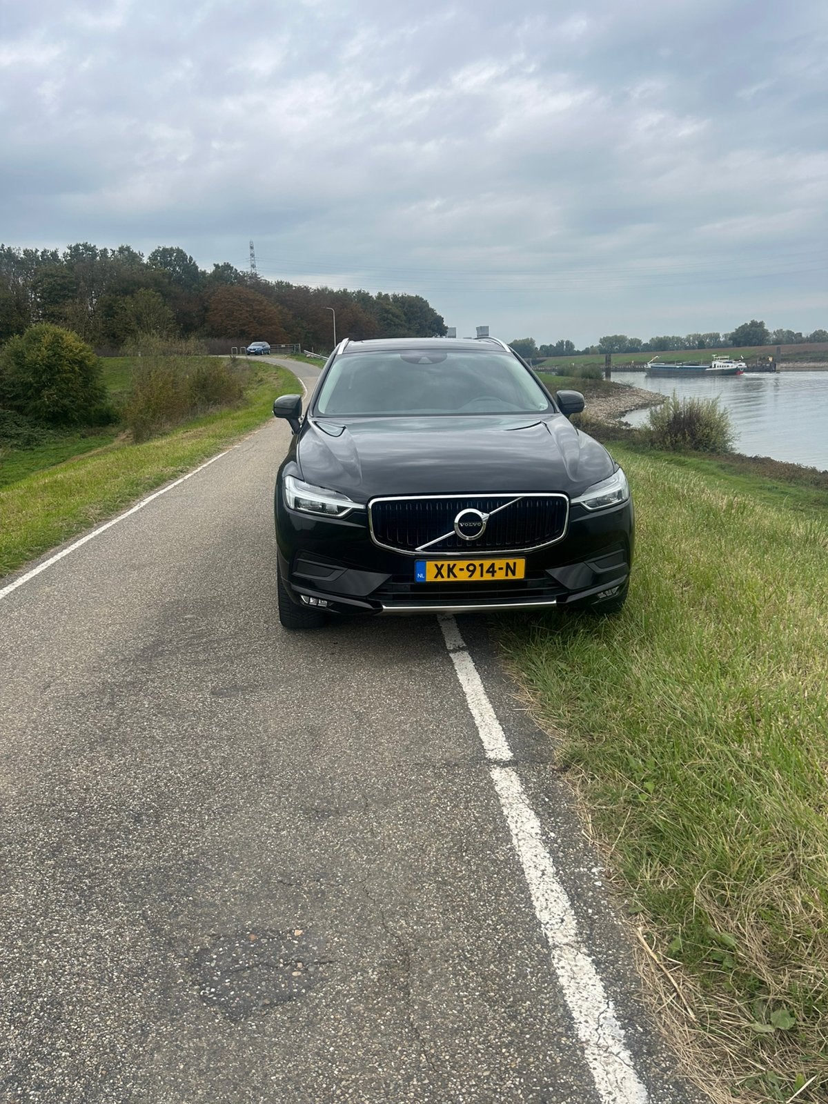 Volvo XC60 D4 190pk Geartronic AWD 2018 Zwart, Auto's, Automaat, 1969 cc, Leder en Stof, Zwart