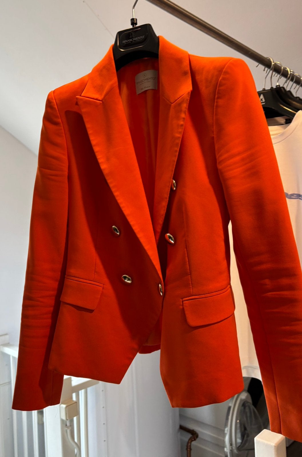 Knal Oranja blazer Rinascimento, Oranje, Ophalen of Verzenden, Zo goed als nieuw, Jasje