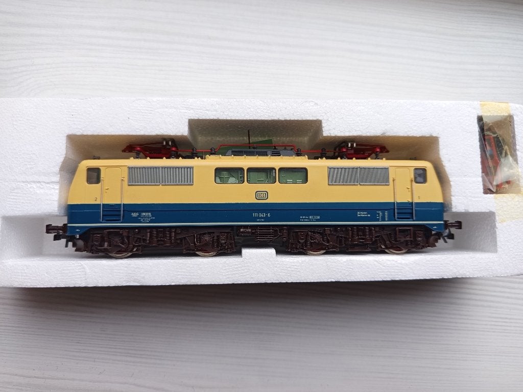 Roco electrische locomotief HO BR 111, Ophalen, Zo goed als nieuw, Roco, Gelijkstroom