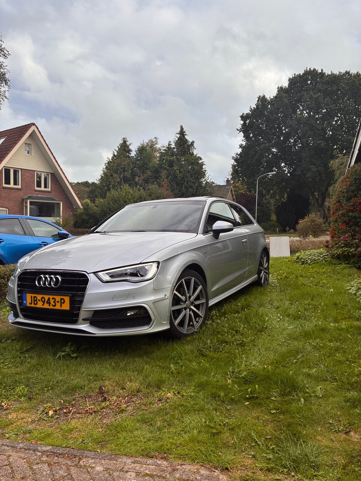 Audi A3 2.0D 110KW AUT 3D 2013 Grijs, Auto's, 4 cilinders, 150 pk, 23 km/l, Leder
