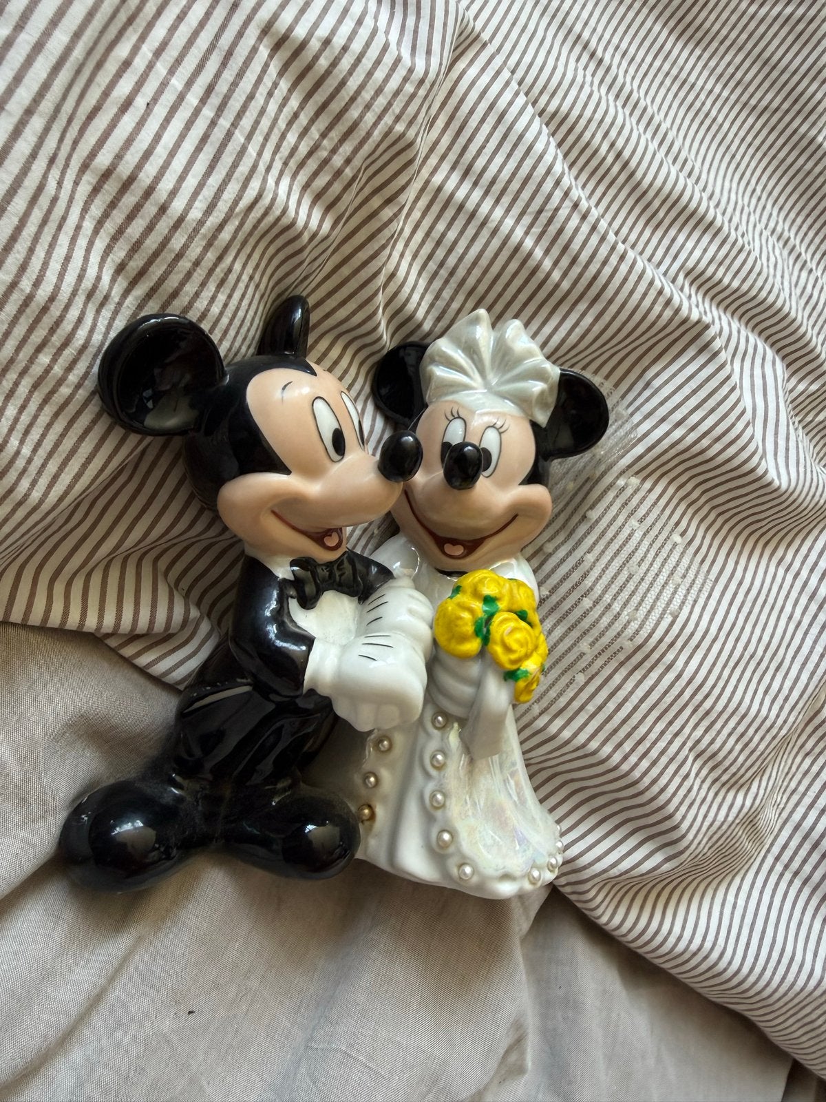 Mickey & Minnie Mouse Bruidspaar Beeldje Disney vintage, Ophalen, Mickey Mouse, Zo goed als nieuw, Beeldje of Figuurtje