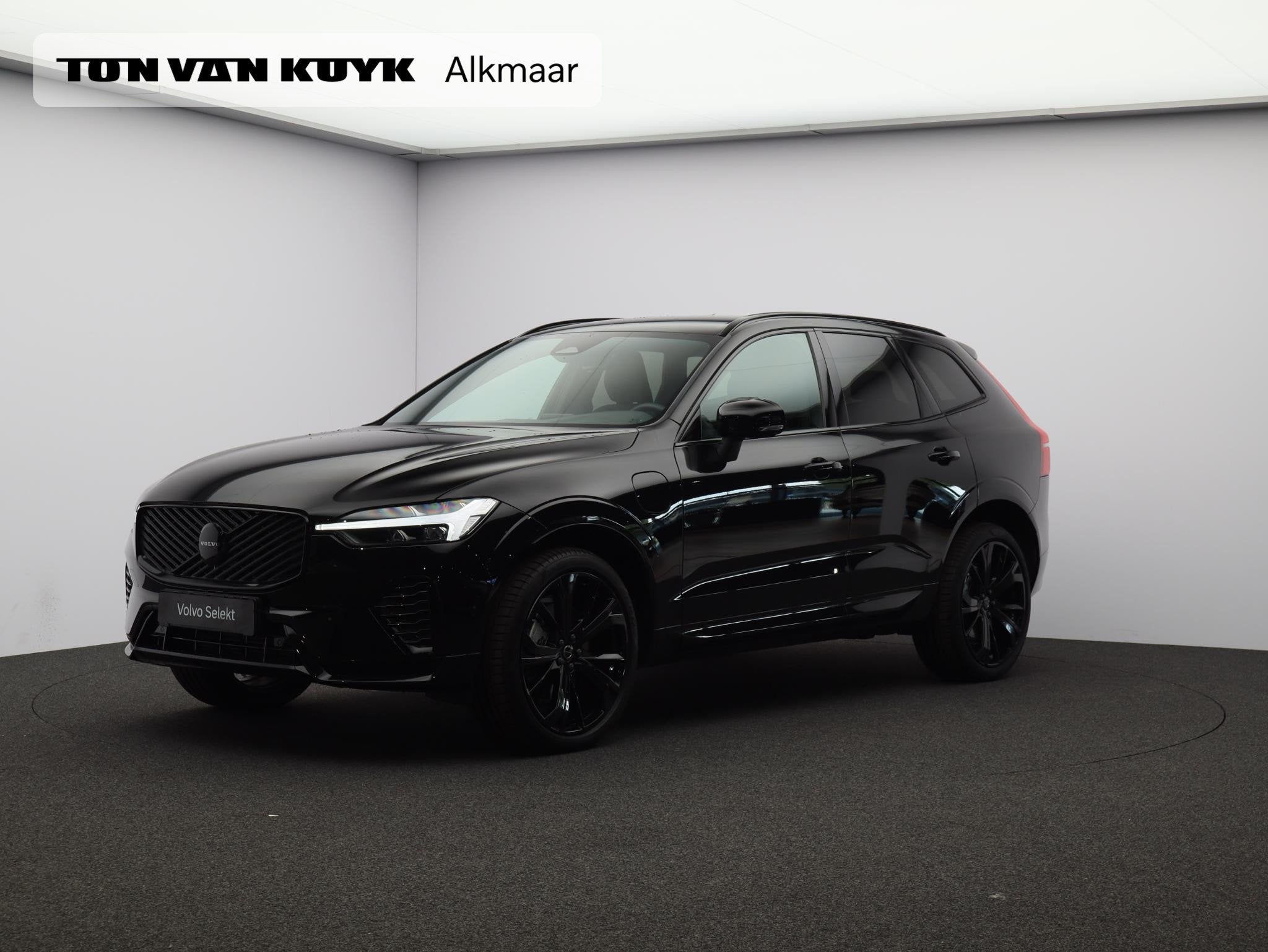 Volvo XC60 T8 AWD Plug-in hybrid Plus Black Edition / Harman
