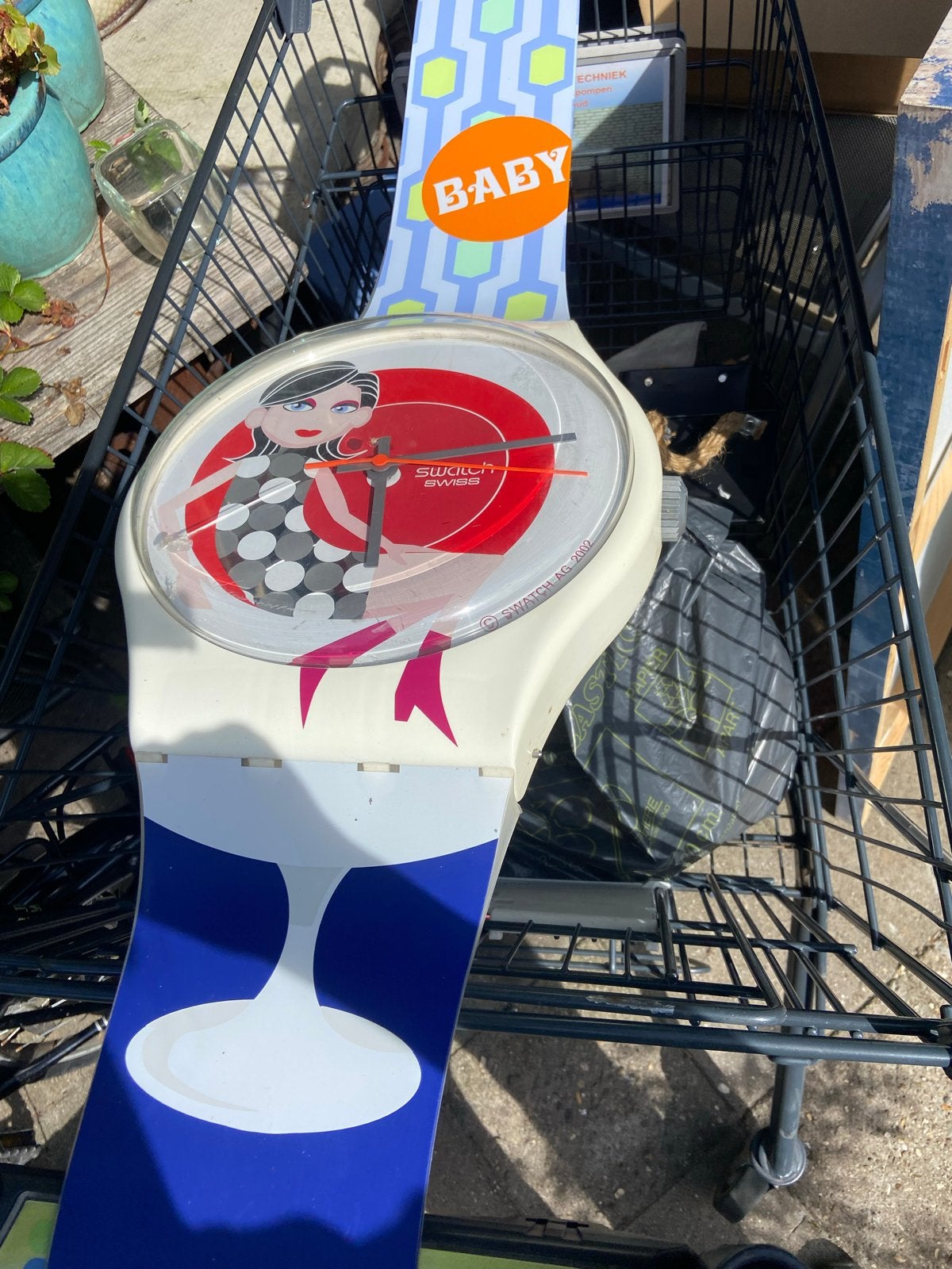 Swatch Maxi Wall Clock "Hello Petula" (MGW136) - Collectors, Ophalen of Verzenden