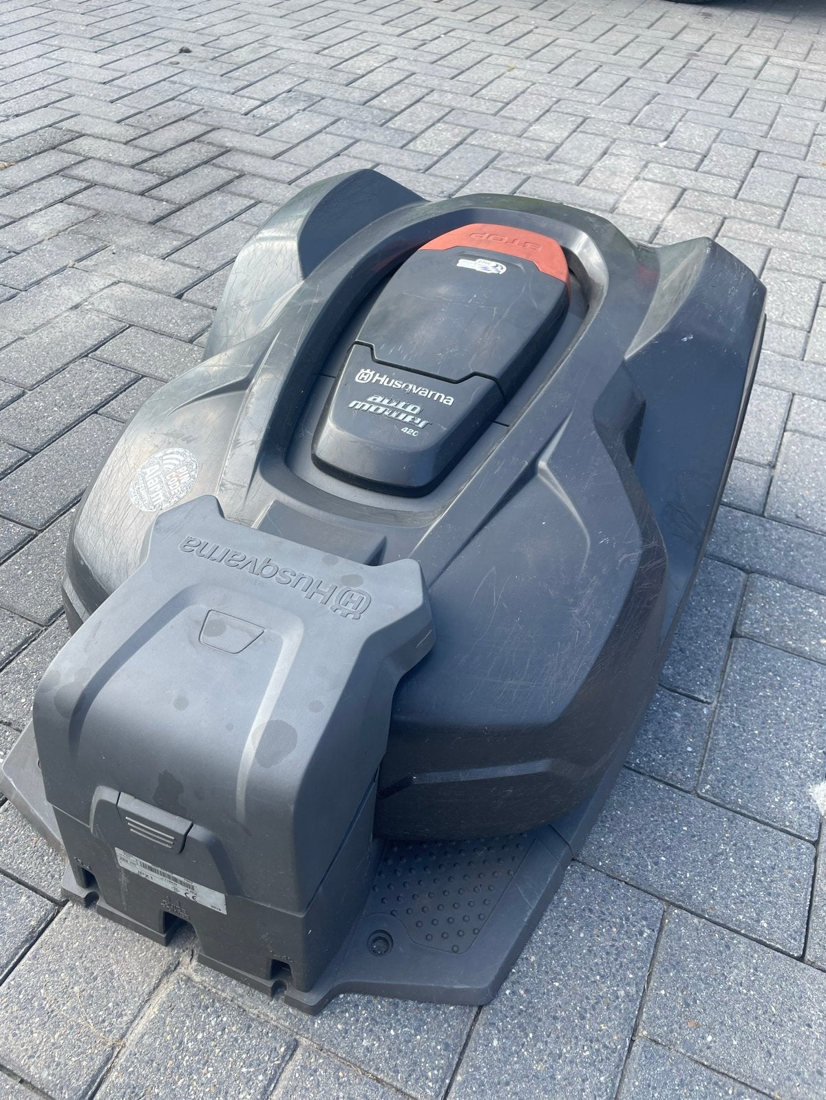 Husqvarna Automower 420 Robotmaaier, Ophalen of Verzenden, Gebruikt, Minder dan 20 cm