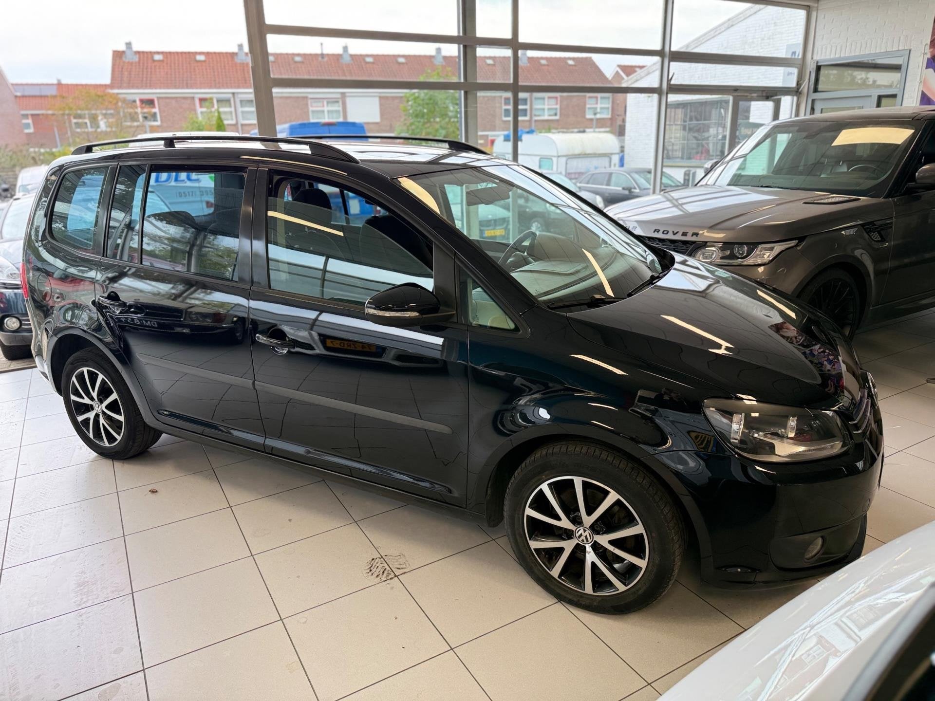 Volkswagen Touran 1.6 TDI Highline Panorama, Auto's, Voorwielaandrijving, Stof, Gebruikt, 4 cilinders