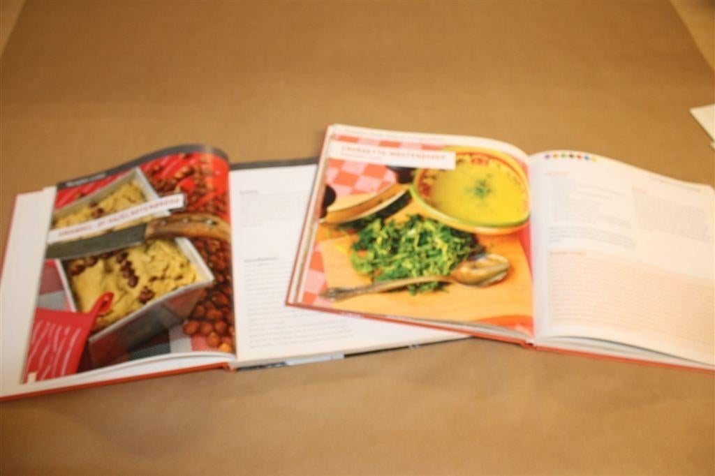 Weten van Heerlijk Eten — Rineke Dijkinga, Deel 1 & 2, Boeken, Kookboeken, Ophalen of Verzenden, Gelezen
