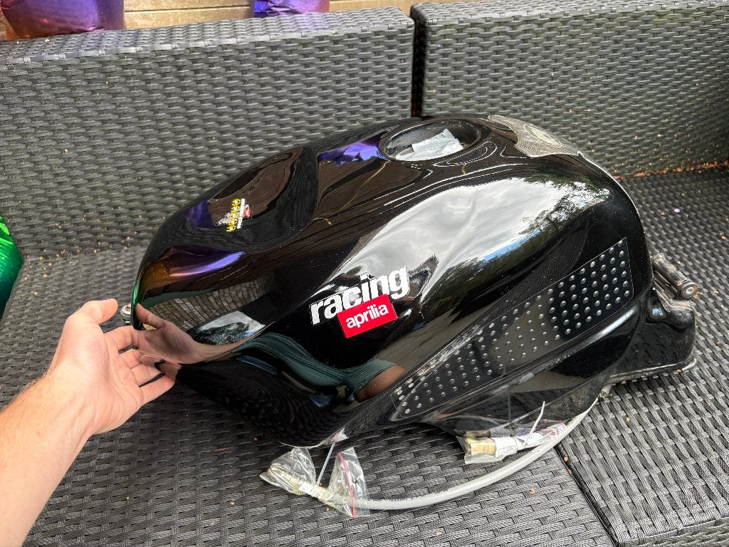 Tank Aprilia RSV Mille, Ophalen of Verzenden, Gebruikt