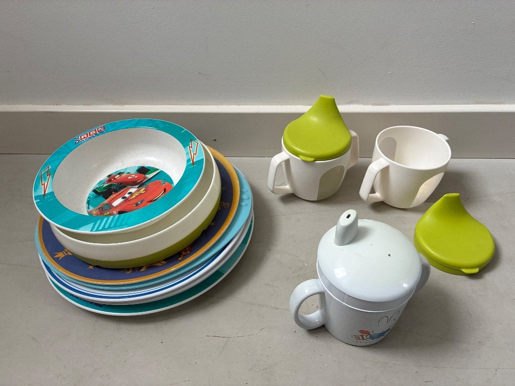 kinderbordjes en tuitbekers, Ophalen, Overige materialen, Gebruikt, Bord(en)