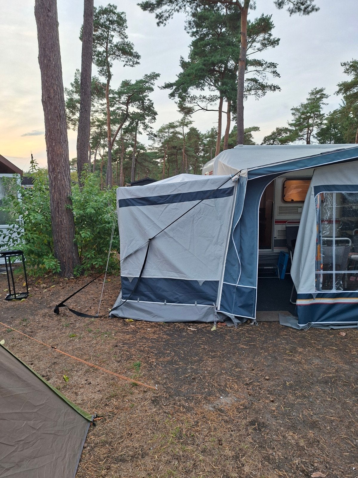 uitbouw-tent/erker aan voortent, Ophalen, Gebruikt, Tot en met 2