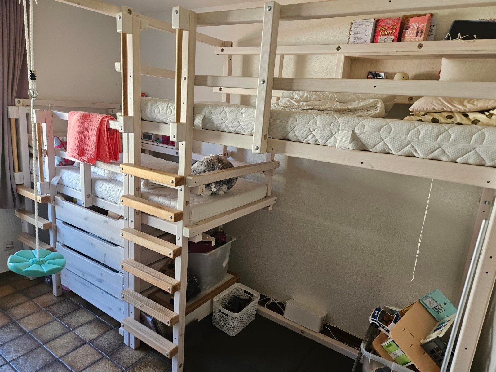 Bijzonder stapelbed!, Ophalen, Zo goed als nieuw, Stapelbed