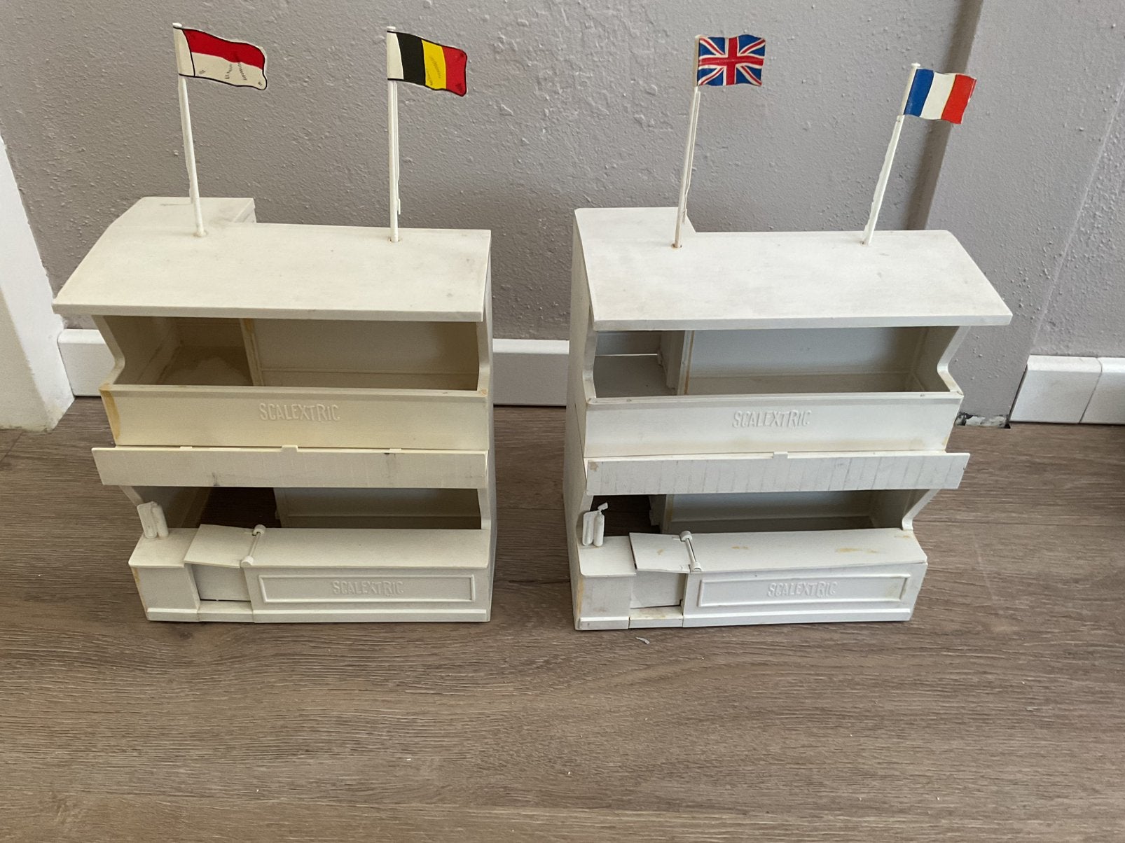 Scalextric pitgebouwtjes, Kinderen en Baby's, Speelgoed | Racebanen, Ophalen of Verzenden, Gebruikt, Elektrisch, Overige merken
