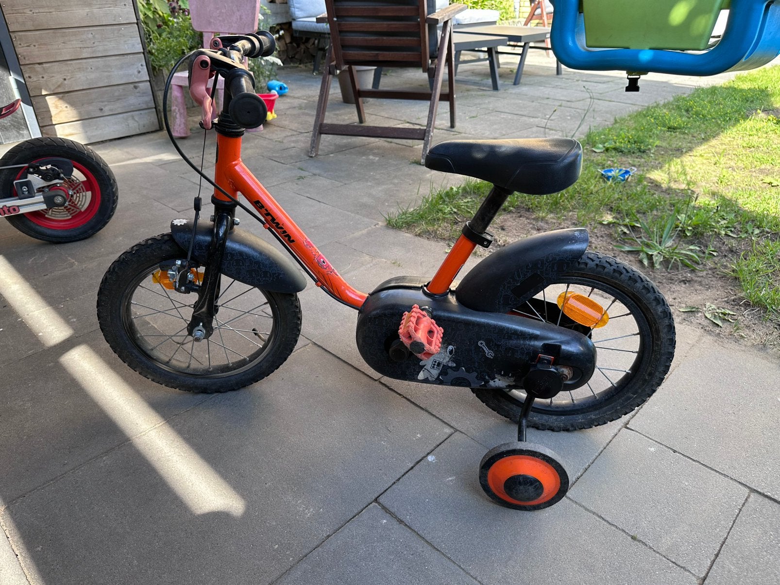 Kinderfiets B'Twin 14 inch - met en zonder zijwieltjes, Fietsen en Brommers, Fietsen | Kinderfietsjes, Ophalen, Zijwieltjes, Gebruikt