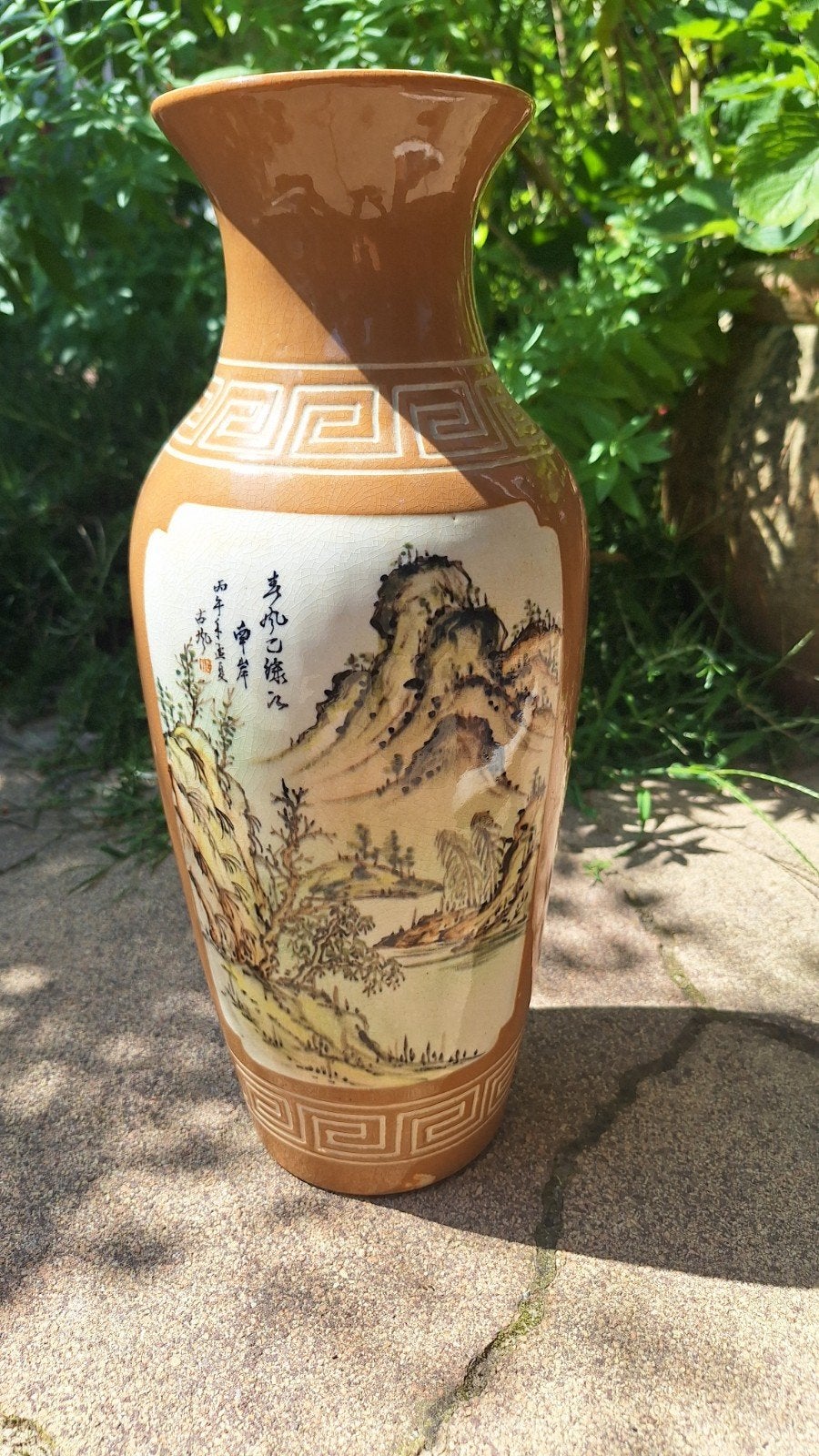 Antieke Chinese Vaas met Landschap en Kalligrafie, Ophalen