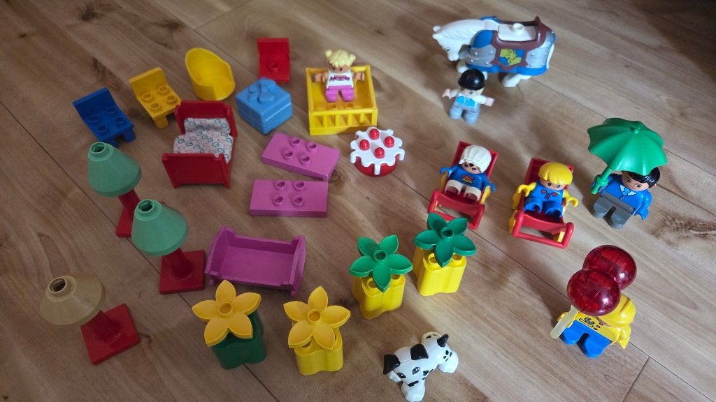 Duplo huisinrichting en babies, Kinderen en Baby's, Speelgoed | Duplo en Lego, Zo goed als nieuw, Duplo, Complete set, Ophalen of Verzenden