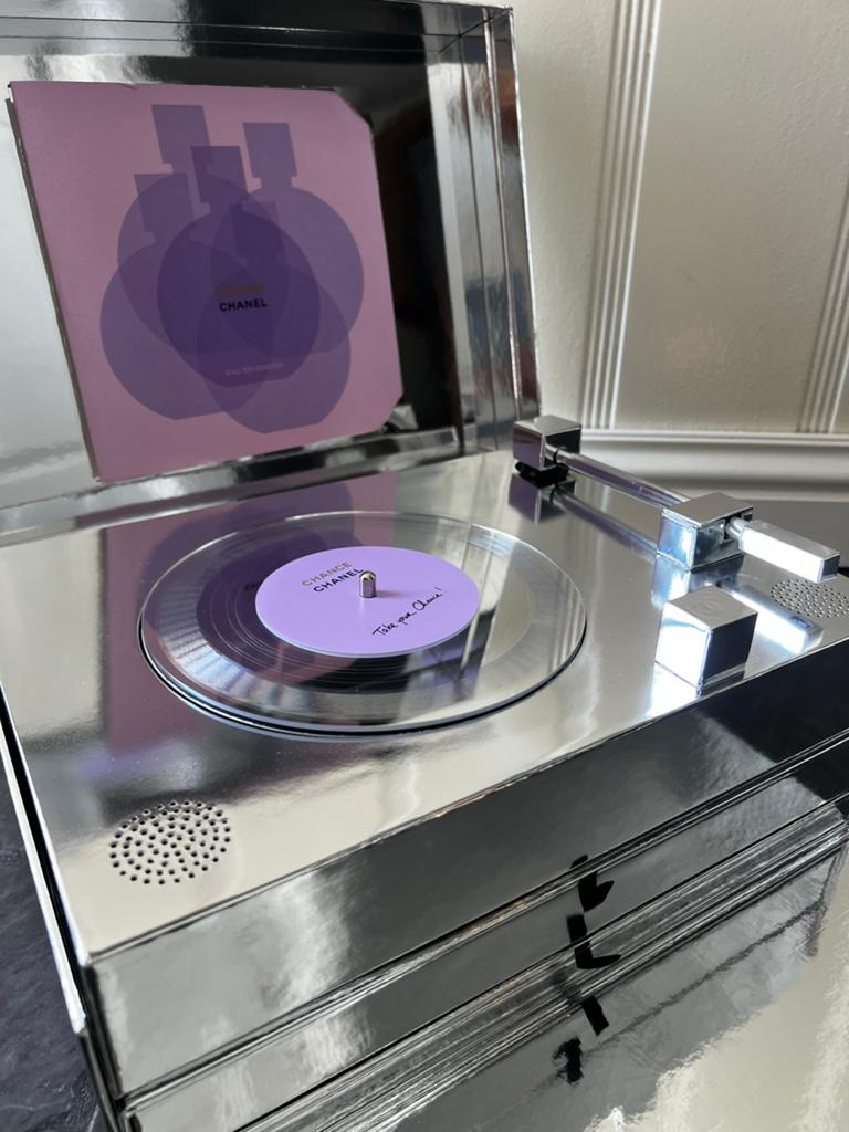Chanel eau splendide Platenspeler met vinyl, Overige merken, Gebruikt, Ophalen of Verzenden, USB-aansluiting