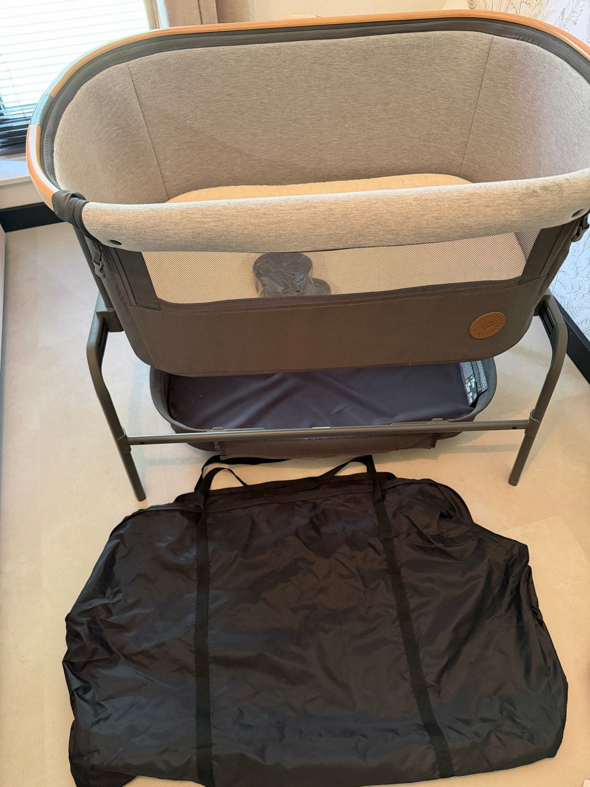 Maxi Cosi Iora Co-sleeper - Zo goed als nieuw, Kinderen en Baby's, Babywiegjes en Ledikanten, Ophalen, Zo goed als nieuw, Wieg