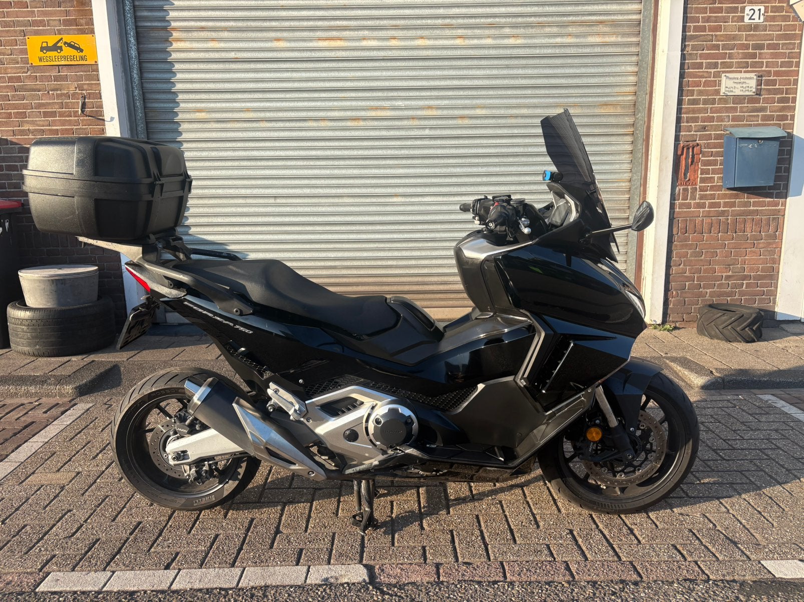 Honda Forza 750 – 2021 – 22.000 km – Dealer onderhouden, Motoren, Motoren | Honda, Occasion, Meer dan 35 kW, Toermotor, Minimaal motorrijbewijs A2