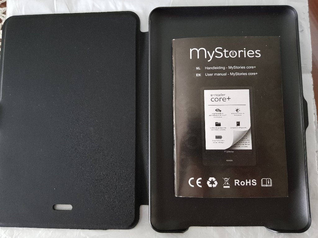 Kobo Reader (My Storie) beschermhoes, Ophalen of Verzenden, Zo goed als nieuw, 6 inch of minder, KOBO.