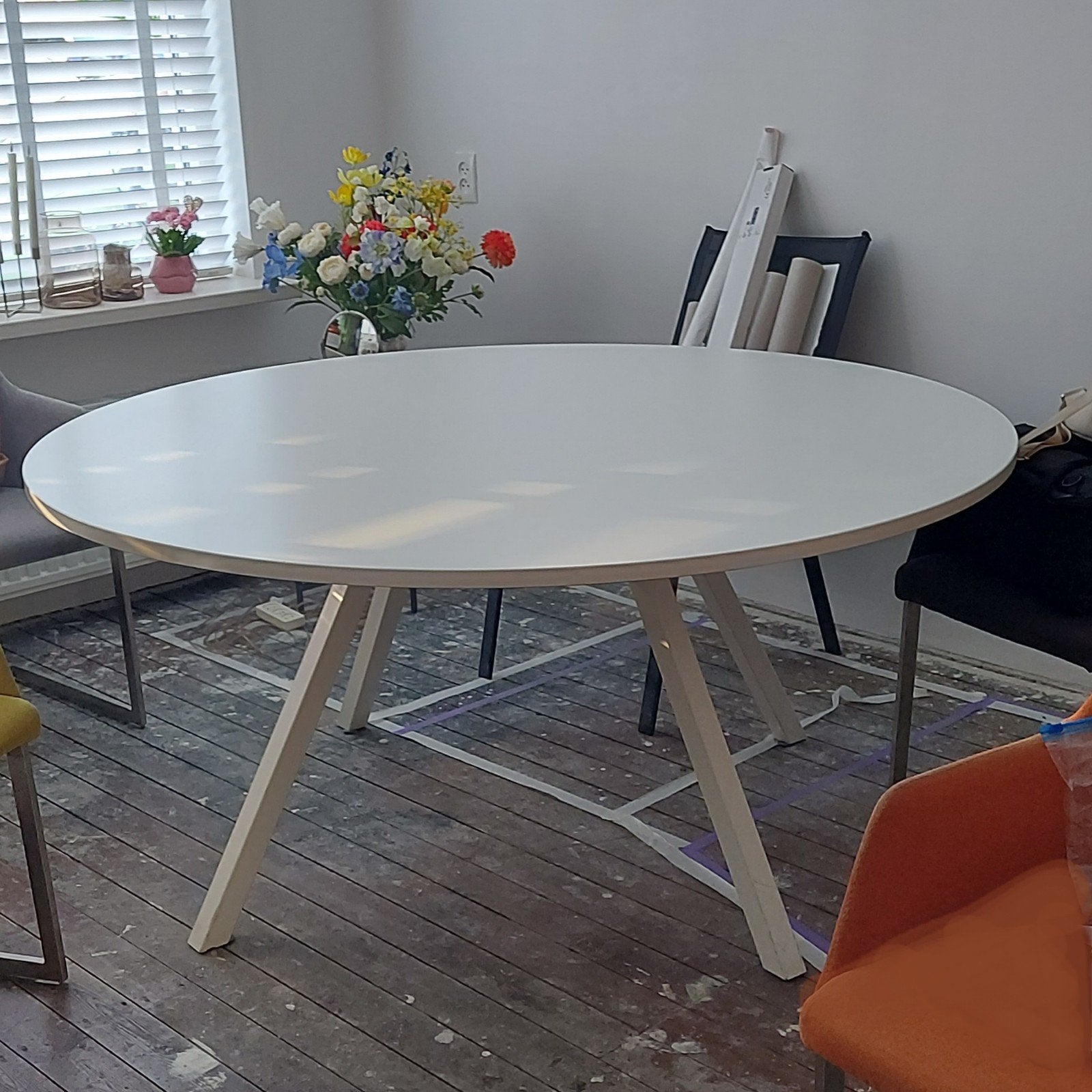 Ronde eettafel 160 cm doorsnee. Metalen poot, Ophalen, Gebruikt, 150 tot 200 cm, Rond