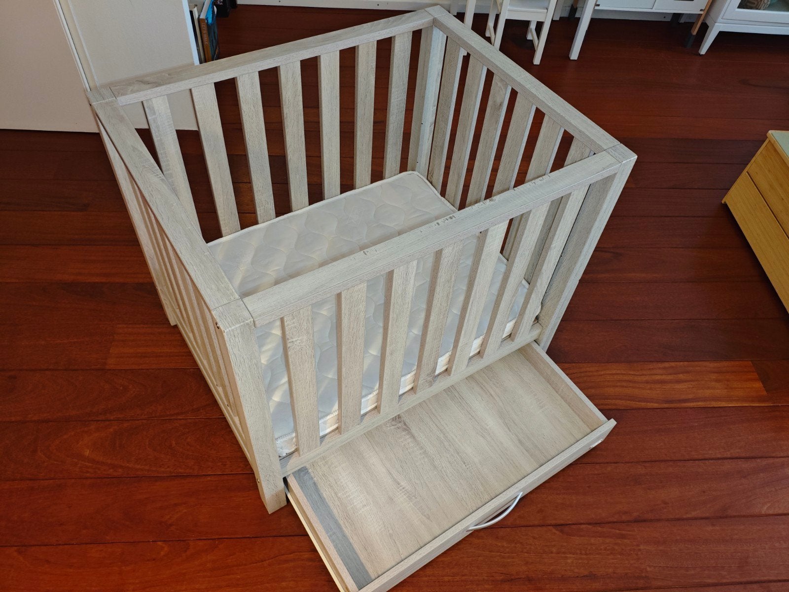 TWF Ledikant - Baby box met matras en lade, Ophalen, Gebruikt, Ledikant