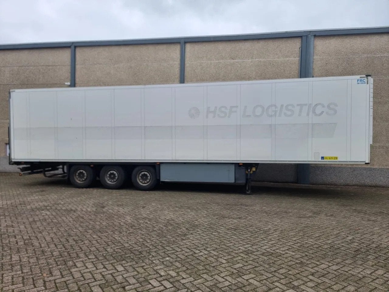 Schmitz Cargobull SCB*S3B / OL-69-ZB (bj 2013), Auto's, Overige brandstoffen, Wit, Origineel Nederlands, Bedrijf
