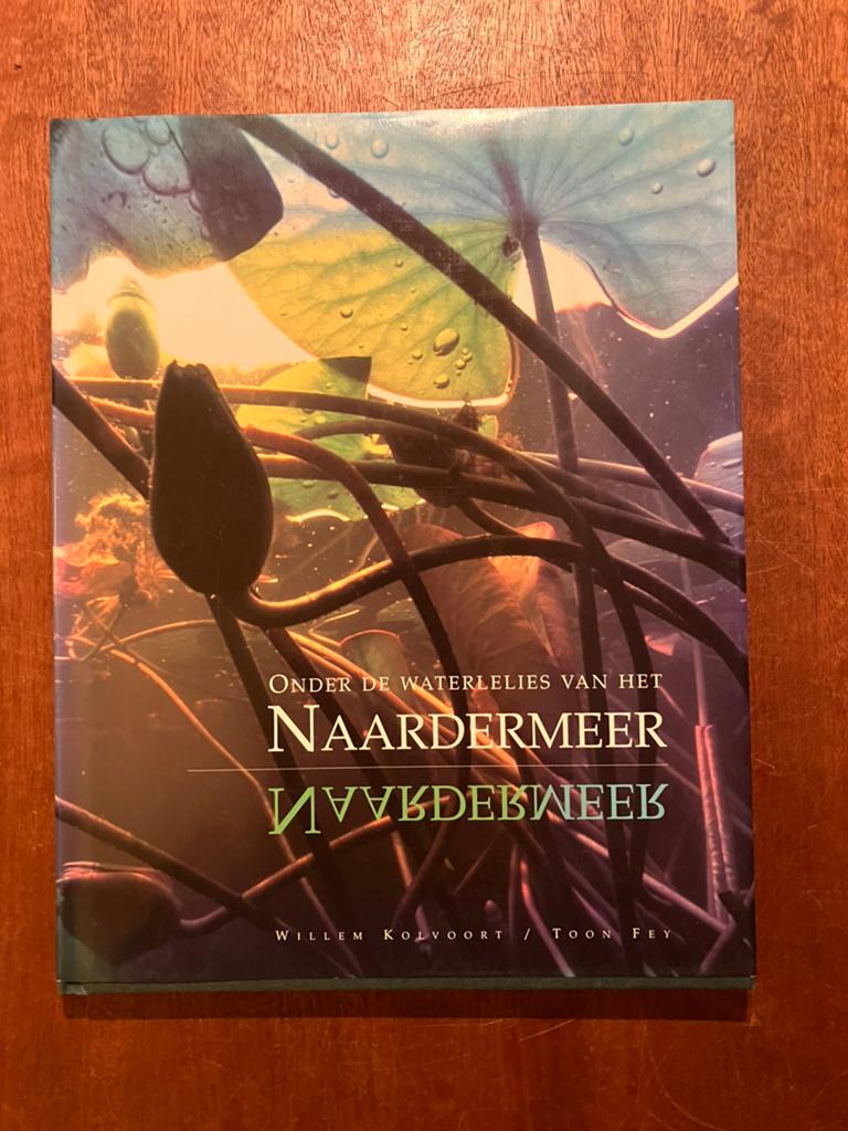 Onder de waterlelies van het Naardermeer Willem Kolvoort, Ophalen of Verzenden, Zo goed als nieuw, Vogels