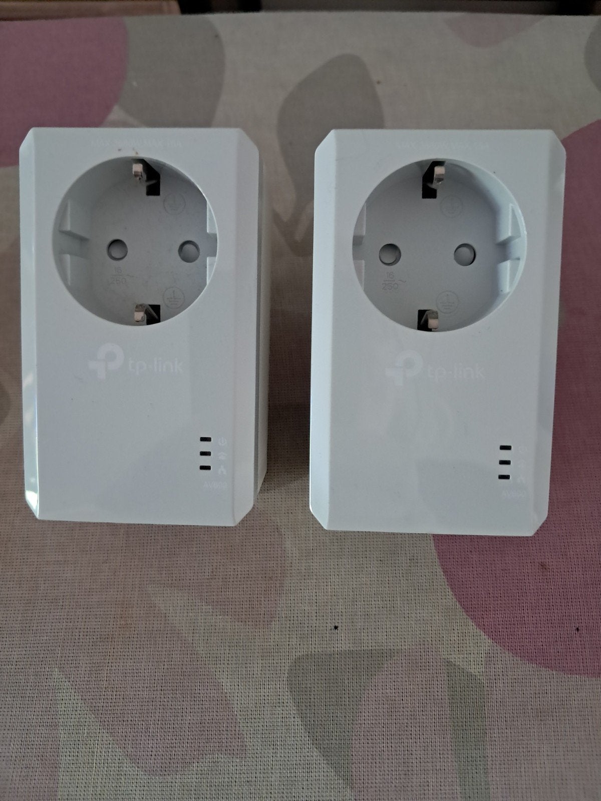 TP-Link AV600 Powerline Adapter Set (2 stuks), Computers en Software, Ophalen of Verzenden, Zo goed als nieuw