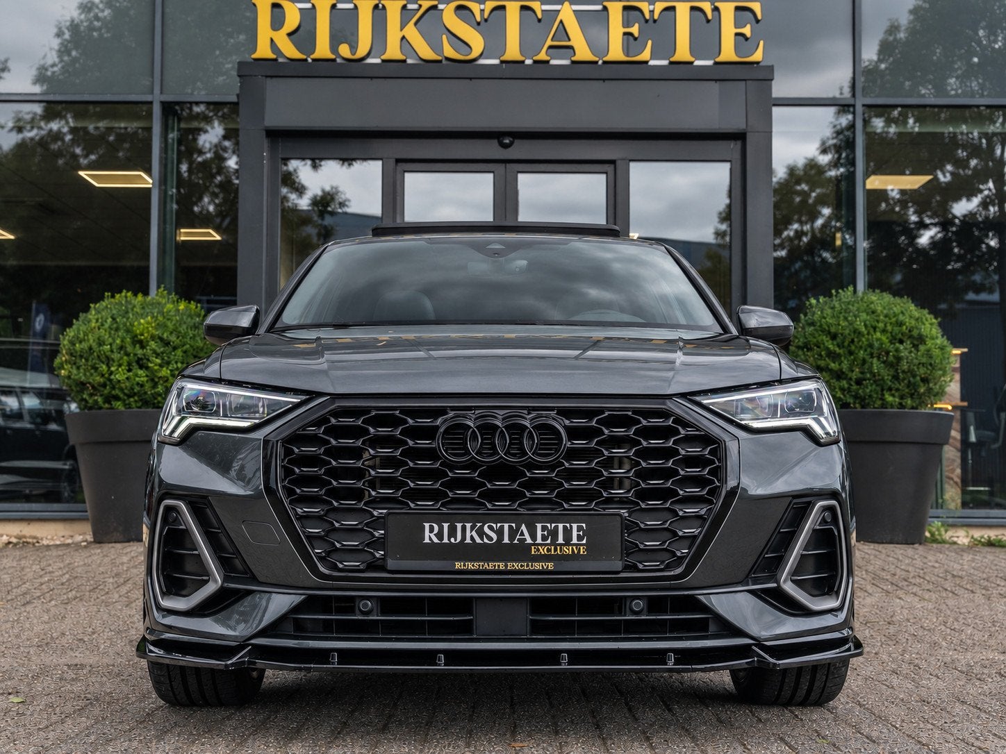 Foto 3 van Audi Q3 45 TFSI e S-Line|PANO|RS-PAKKET|MATRIX|ACC|20''|CAM