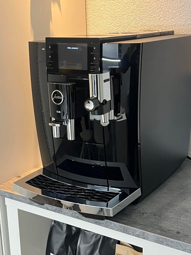Jura E8 ed piano black nieuwste model 2026!!!, Witgoed en Apparatuur, Koffiezetapparaten, 10 kopjes of meer, Ophalen of Verzenden