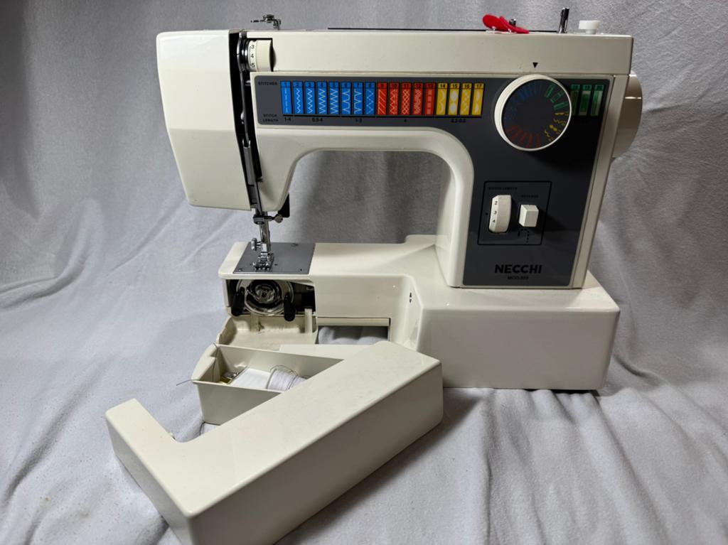 Necchi 559 naaimachine, Ophalen of Verzenden, Gebruikt, Naaimachine, Overige merken