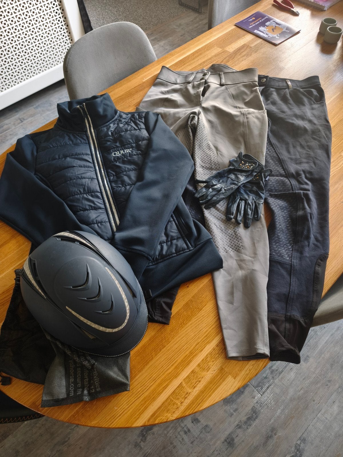 Mooie complete set paardrijkleding donkerblauw met glitter S, Ophalen of Verzenden, Zo goed als nieuw, Dressuur, Bovenkleding