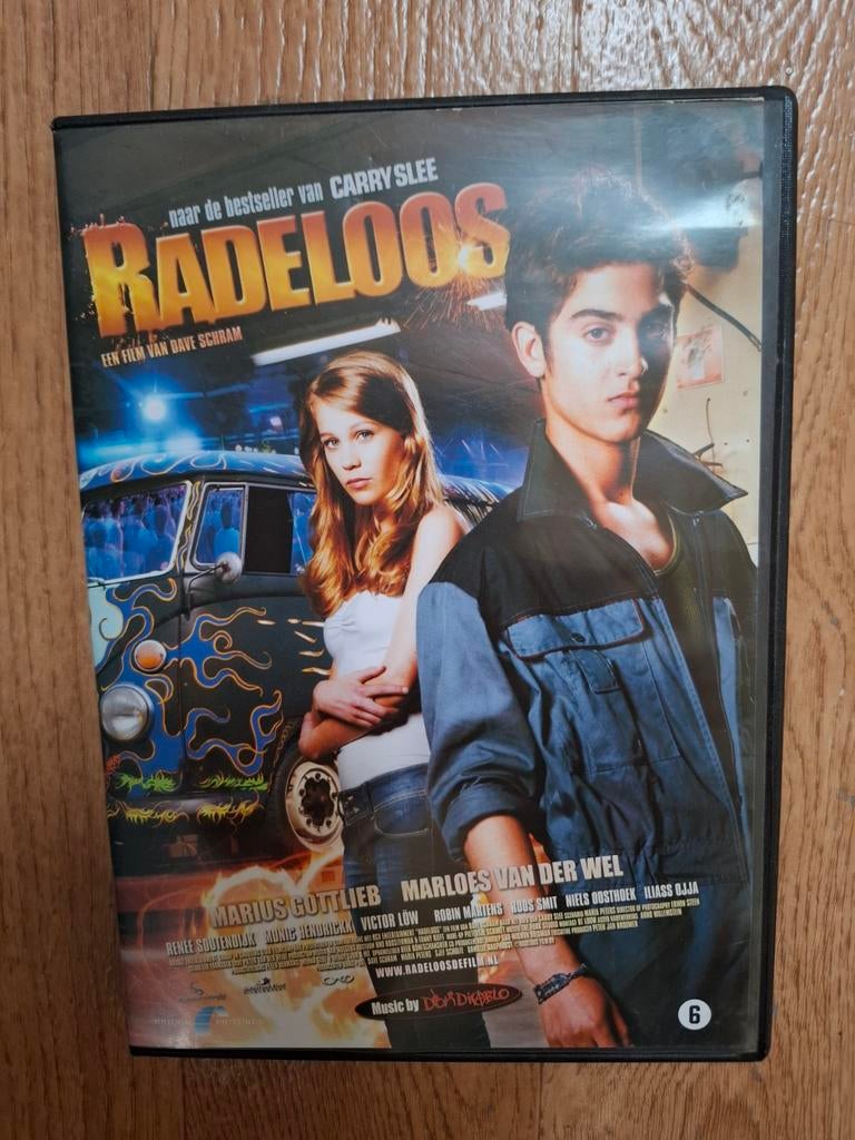 Radeloos DVD - Naar de bestseller van Carry Slee, Vanaf 6 jaar, Ophalen of Verzenden, Gebruikt