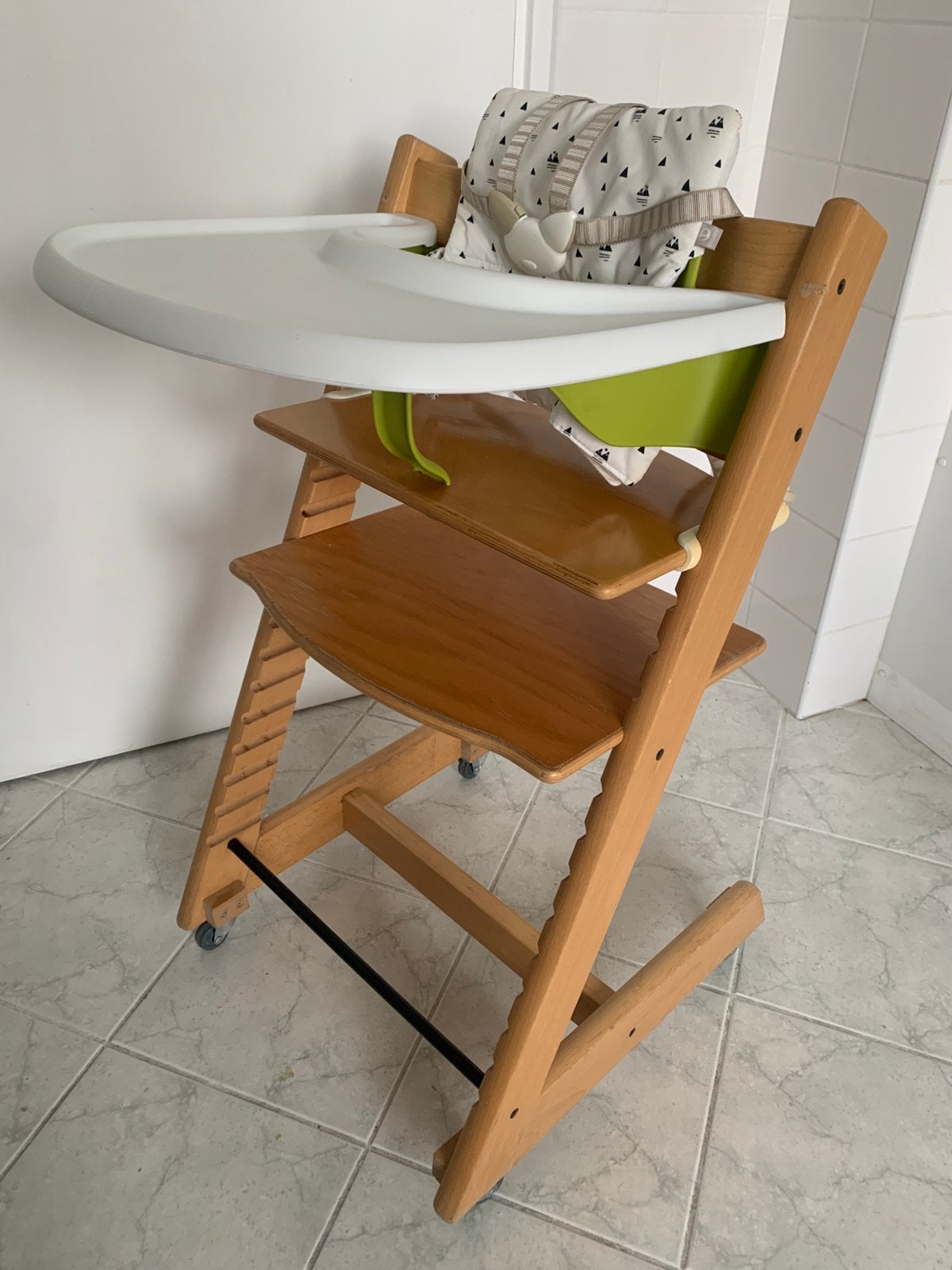 Stokke trip trap with acessories, Ophalen of Verzenden, Zo goed als nieuw, Meegroeistoel