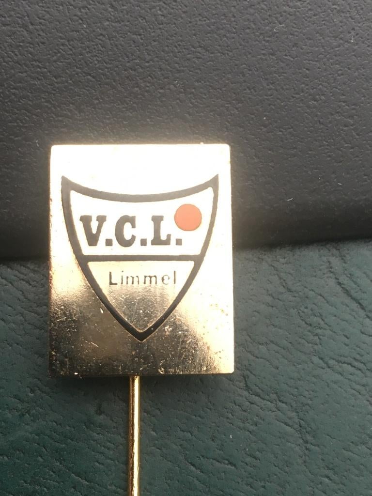 Speldje voetbal vereniging vcl limmel (a10), Ophalen of Verzenden, Gebruikt, Overige onderwerpen