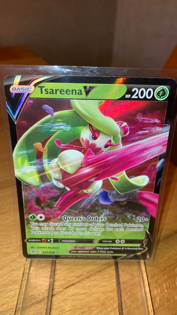 Pokemon Tsareena V 31/264 Fusion Strike 3,00 euro, Ophalen of Verzenden, Zo goed als nieuw
